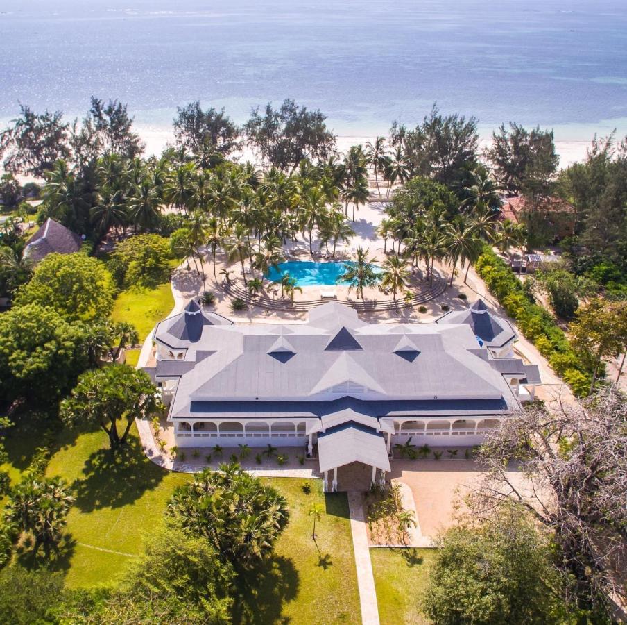 Zumzum Beach House Bed & Breakfast Kinondo Exterior foto