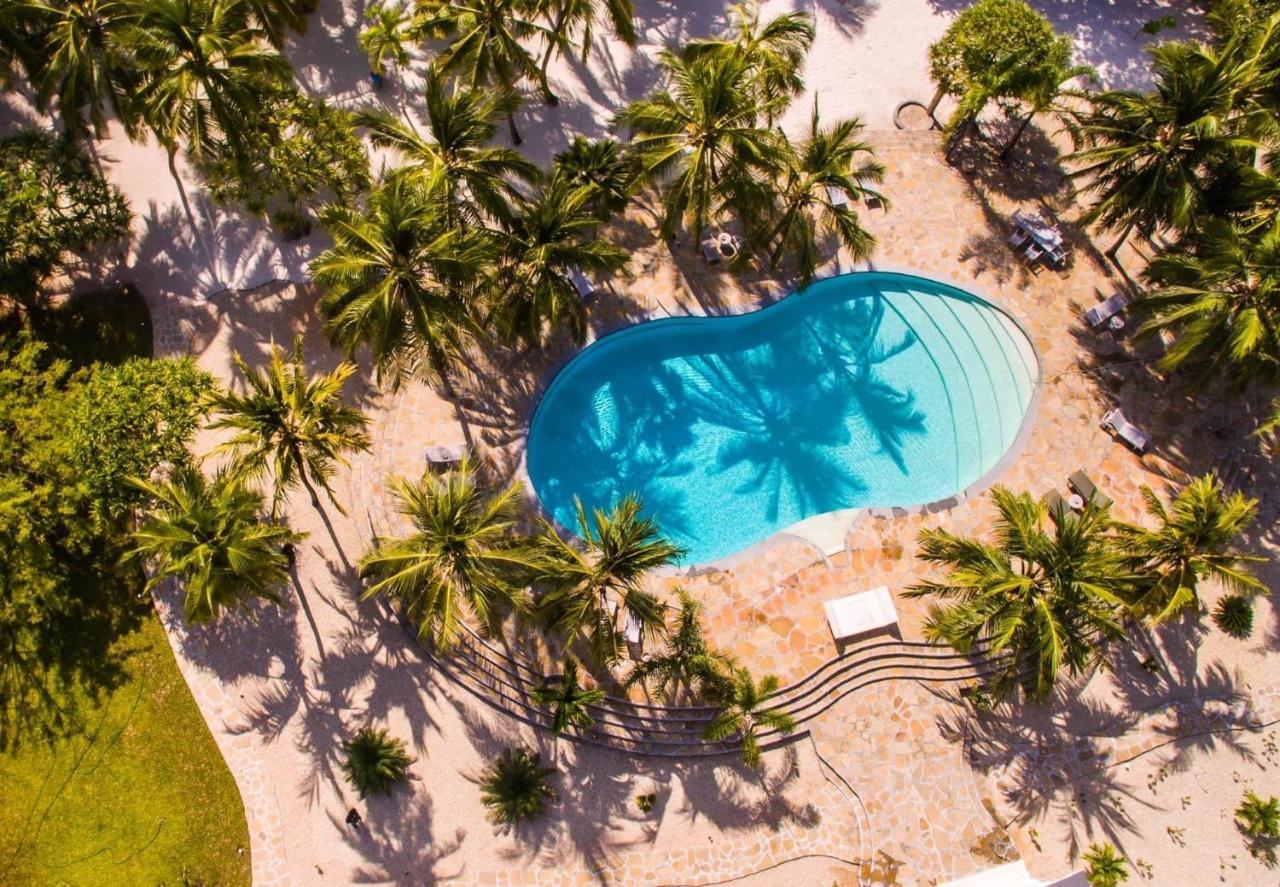 Zumzum Beach House Bed & Breakfast Kinondo Exterior foto